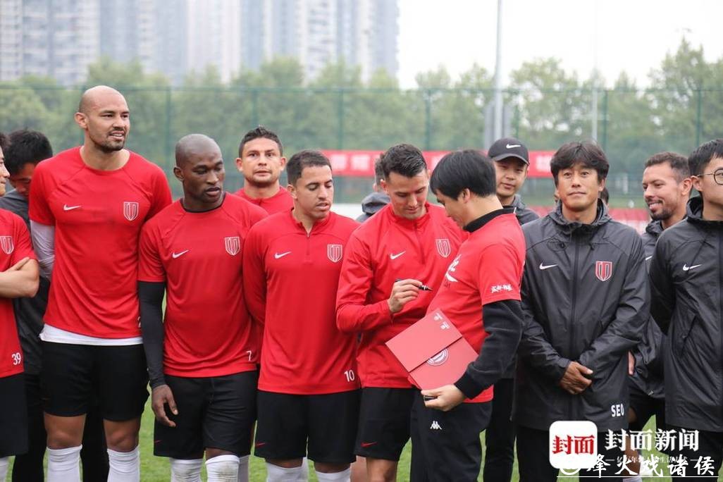 向队长告别！周定洋效力成都蓉城经典瞬间