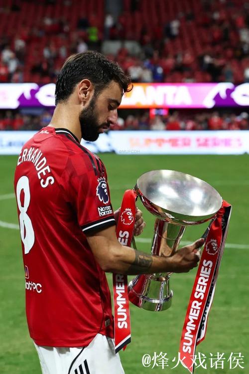 B费最近8场英超参与8个进球，本赛季创造45次机会为联赛最多